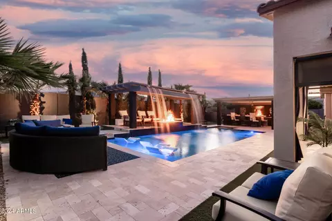12523 W Tuckey Ln, Glendale, AZ 85307