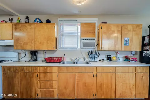 202 Park Ave, Bisbee, AZ 85603 photo 5
