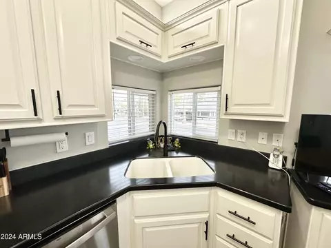 901 S Mineshaft Dr, Apache Junction, AZ 85119 photo 37