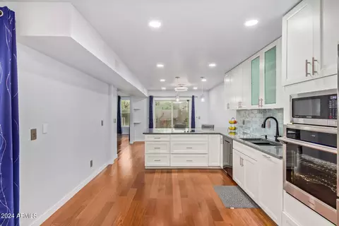 Kitchen - 4161 E Agave Rd, Phoenix, AZ 85044 photo 2 of 5
