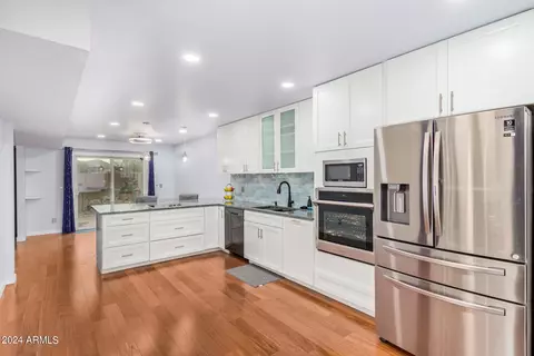 Kitchen - 4161 E Agave Rd, Phoenix, AZ 85044 photo 3 of 5