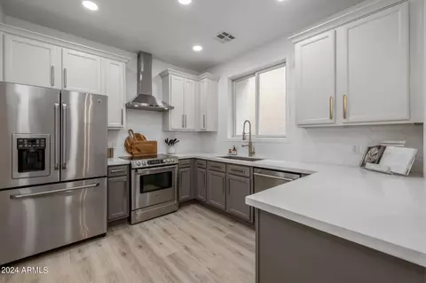 Kitchen - 3868 S Winter Ln, Gilbert, AZ 85297 photo 1 of 4