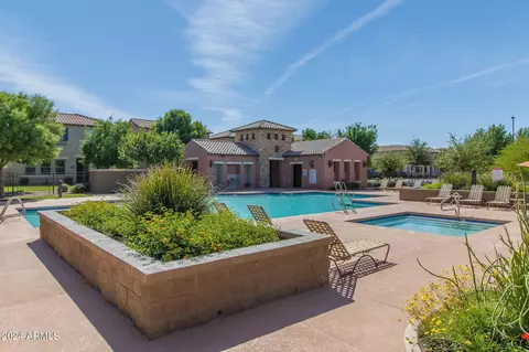 Exterior - 3868 S Winter Ln, Gilbert, AZ 85297 photo 18 of 19