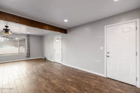 156 E Broadway Ln, Tempe, AZ 85282 photo 9