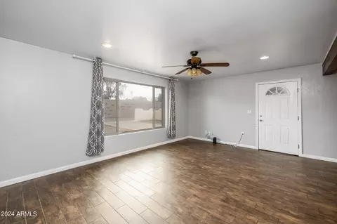156 E Broadway Ln, Tempe, AZ 85282 photo 6