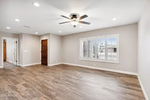 6709 S Mitchell Dr, Tempe, AZ 85283 photo 7