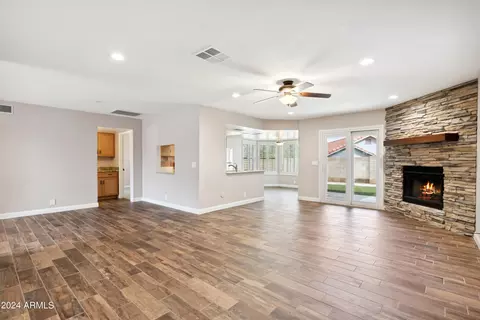 6709 S Mitchell Dr, Tempe, AZ 85283 photo 3