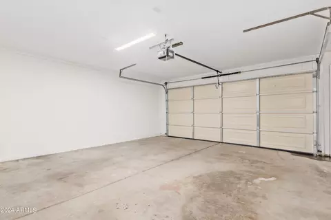 Exterior - 2366 E Sahuaro Dr, Phoenix, AZ 85028 photo 3 of 11