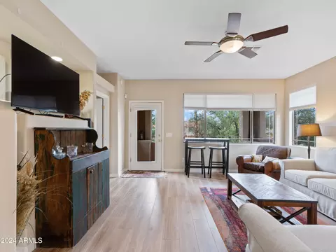 Living - 5450 E Mclellan Rd #221, Mesa, AZ 85205 photo 1 of 3
