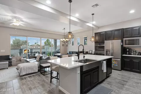 Kitchen - 790 S Edith Dr, Chandler, AZ 85225 photo 1 of 5