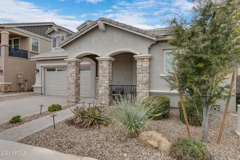Exterior - 790 S Edith Dr, Chandler, AZ 85225 photo 3 of 17