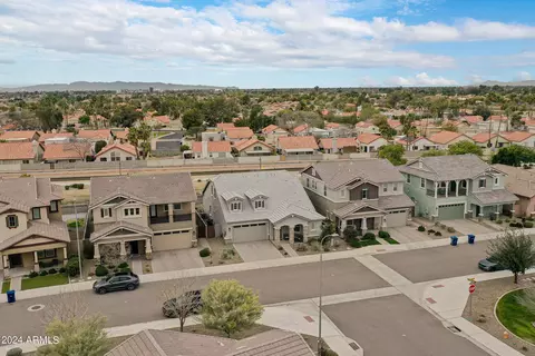 View/Area - 790 S Edith Dr, Chandler, AZ 85225 photo 3 of 7