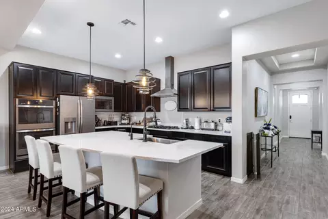 Kitchen - 790 S Edith Dr, Chandler, AZ 85225 photo 2 of 5