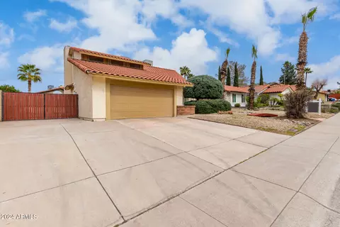2108 E Hearn Rd, Phoenix, AZ 85022