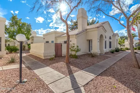 2100 W Lemon Tree Pl #18, Chandler, AZ 85224