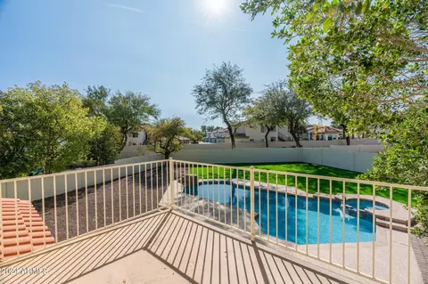 Exterior - 5019 E Vaughn Dr, Phoenix, AZ 85044 photo 3 of 14