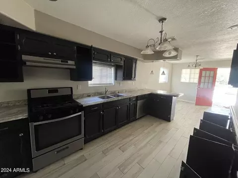 1050 E 6th St, Douglas, AZ 85607 photo 4