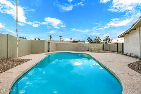Exterior - 1855 E Glade Cir, Mesa, AZ 85204 photo 17 of 19