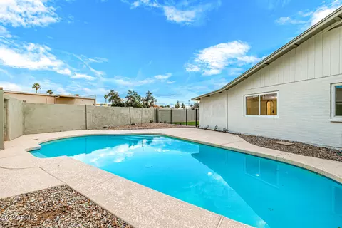 Exterior - 1855 E Glade Cir, Mesa, AZ 85204 photo 18 of 19