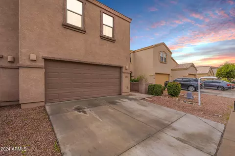 7031 W Mcmahon Way, Peoria, AZ 85345