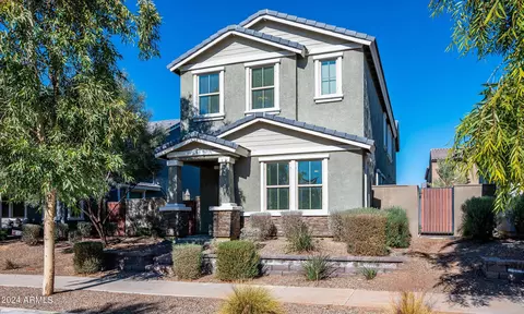 2040 W Trotter Trl, Phoenix, AZ 85085