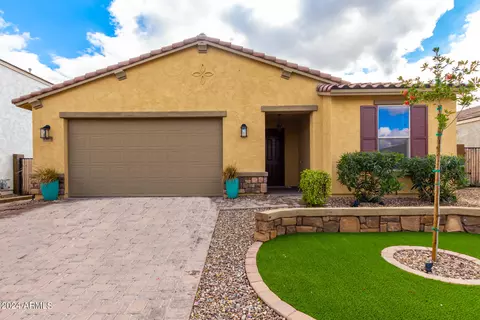 4463 W Pelotazo Way, San Tan Valley, AZ 85142