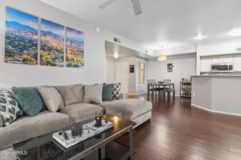 4644 N 22nd St #1129, Phoenix, AZ 85016