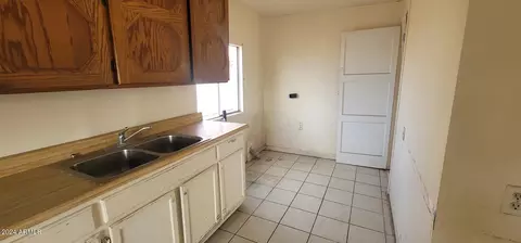 Kitchen - 96 E 16th St, Douglas, AZ 85607 photo 5 of 7