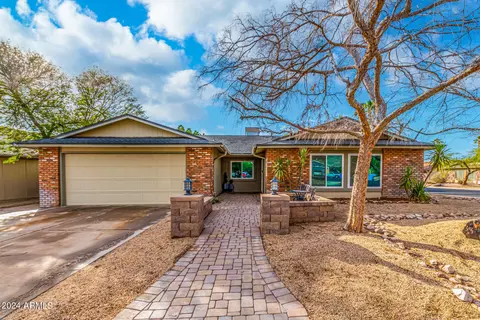 4235 Equestrian Trl, Phoenix, AZ 85044