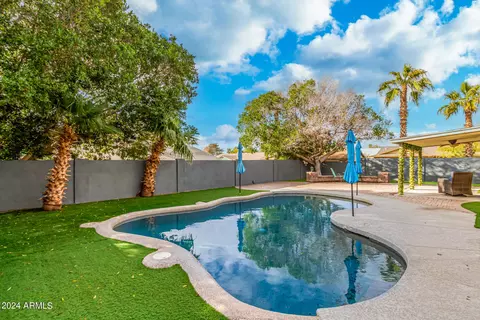 4235 Equestrian Trl, Phoenix, AZ 85044 photo 12