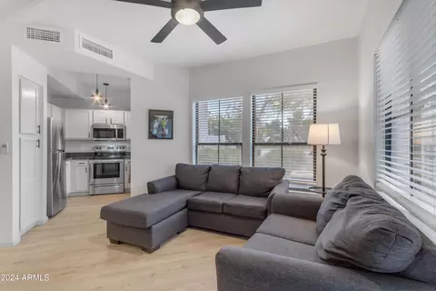 280 S Elizabeth Way #34, Chandler, AZ 85225