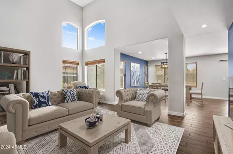 3905 E Morrow Dr, Phoenix, AZ 85050