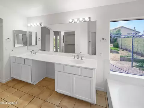 Bath - 3721 E Piute Ave, Phoenix, AZ 85050 photo 3 of 3