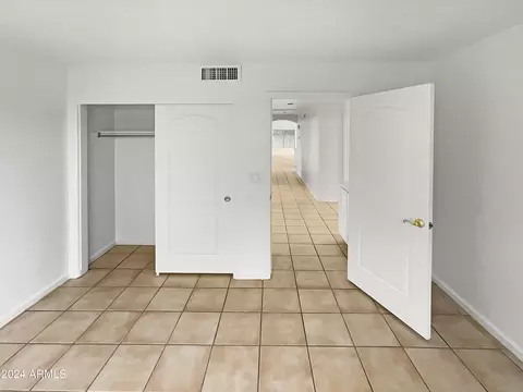 Kitchen - 3721 E Piute Ave, Phoenix, AZ 85050 photo 6 of 6