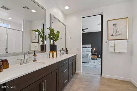 Bath - 9922 E Tiburon Ave, Mesa, AZ 85212 photo 3 of 5
