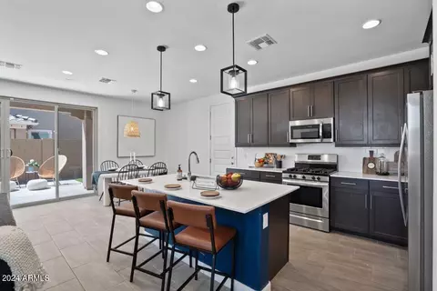 Kitchen - 9922 E Tiburon Ave, Mesa, AZ 85212 photo 6 of 8