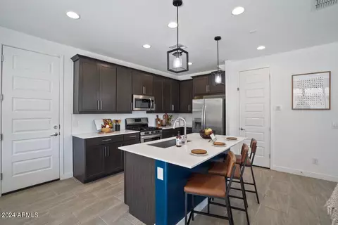 Kitchen - 9922 E Tiburon Ave, Mesa, AZ 85212 photo 4 of 8