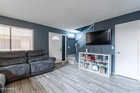6011 W Townley Ave, Glendale, AZ 85302