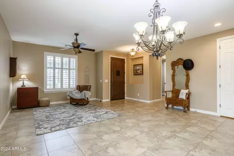 2573 E Carob Dr, Gilbert, AZ 85298 photo 3