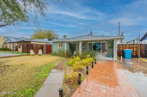 2025 N Laurel Ave, Phoenix, AZ 85007