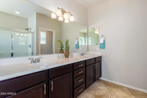 2099 S Olympic Dr, Gilbert, AZ 85295 photo 14