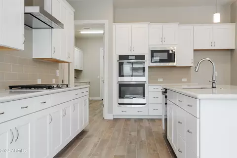 1239 E Jude Ln, Gilbert, AZ 85298 photo 4