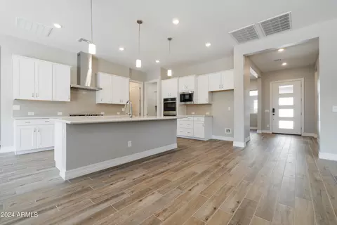 1239 E Jude Ln, Gilbert, AZ 85298 photo 2
