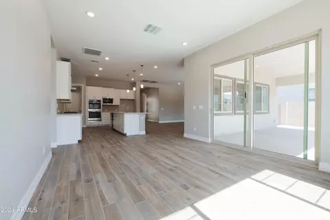1239 E Jude Ln, Gilbert, AZ 85298 photo 9