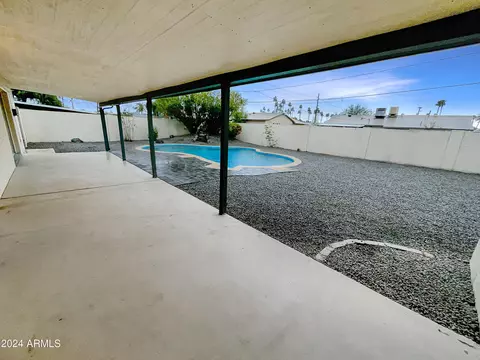 Exterior - 725 E Wesleyan Dr, Tempe, AZ 85282 photo 4 of 6