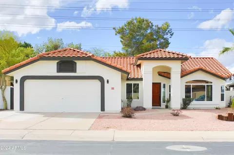 558 S Bay Dr, Gilbert, AZ 85233