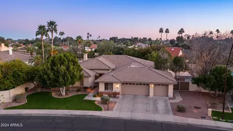 391 E Vinedo Ln, Tempe, AZ 85284