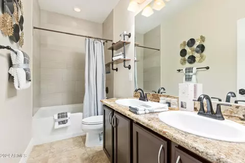Bath - 27507 N 19th Dr, Phoenix, AZ 85085 photo 3 of 3