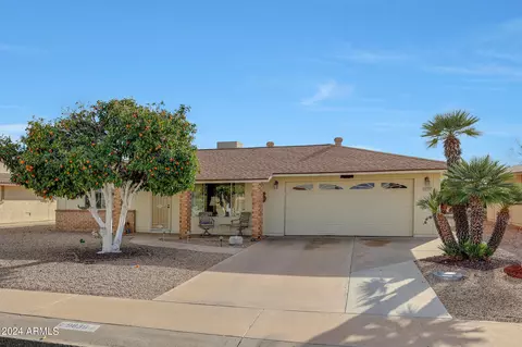 9839 W Silver Bell Dr, Sun City, AZ 85351