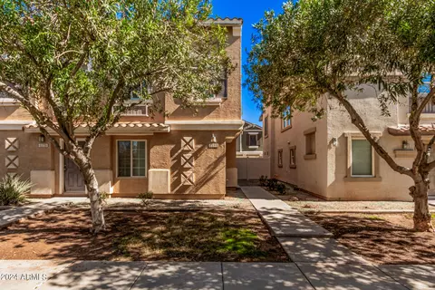 4122 E Jasper Dr, Gilbert, AZ 85296 photo 2